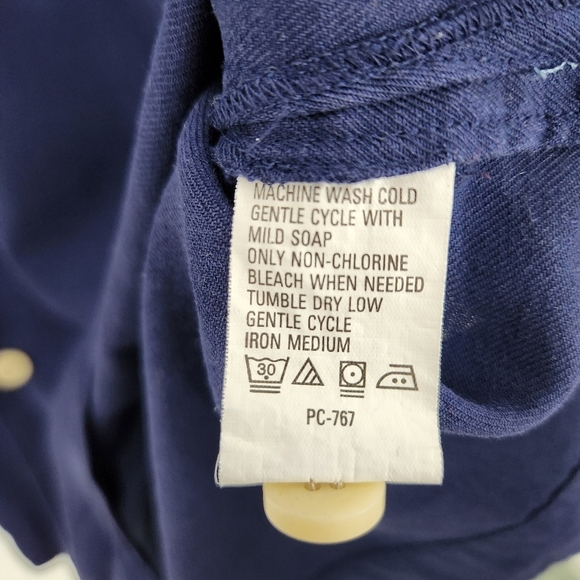 IZOD Men's Washable Silk Navy Blue Short Sleeve Pocket Shirt Size XL - Picture 7 of 9